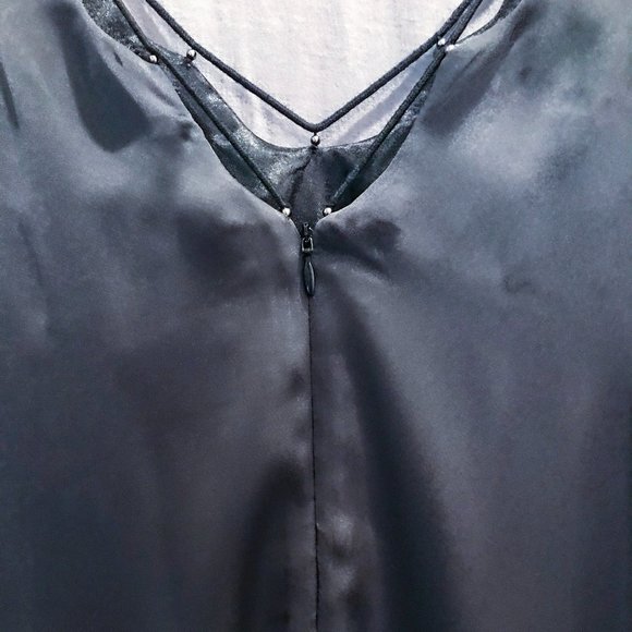 ASOS DESIGN scoop neck midi satin slip dress - Picture 3 of 5